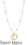 Pozłacany naszyjnik z literką na łańcuszku z kulek