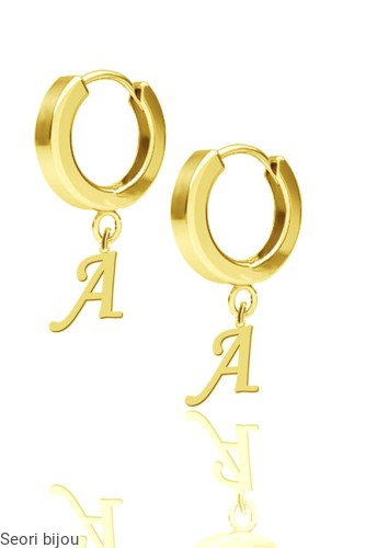 Kolczyki kreolki z literką