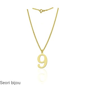 Pozłacany srebrny naszyjnik z cyferką 9 -numerologia