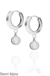 Srebrne kolczyki z antyczną monetą na biglu