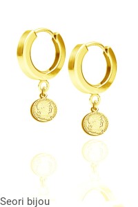 Pozłacane kolczyki z antyczną monetą na biglu