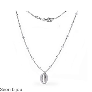 Rodowany naszyjnik srebrna muszelka na łańcuszku z kulkami